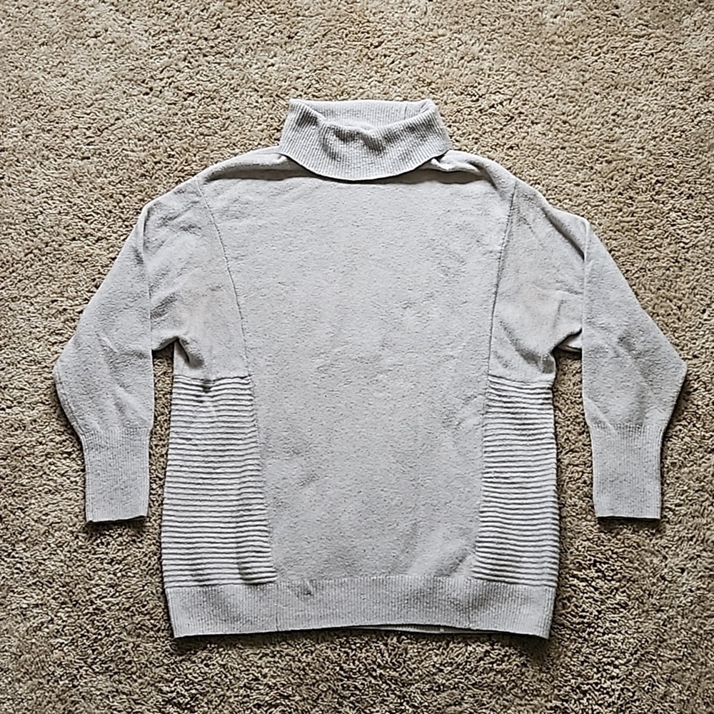 Tahari cream turtleneck sweater, size M